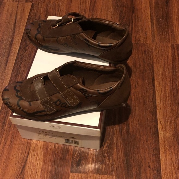 COPY - Coach shoes - Picture 2 of 3